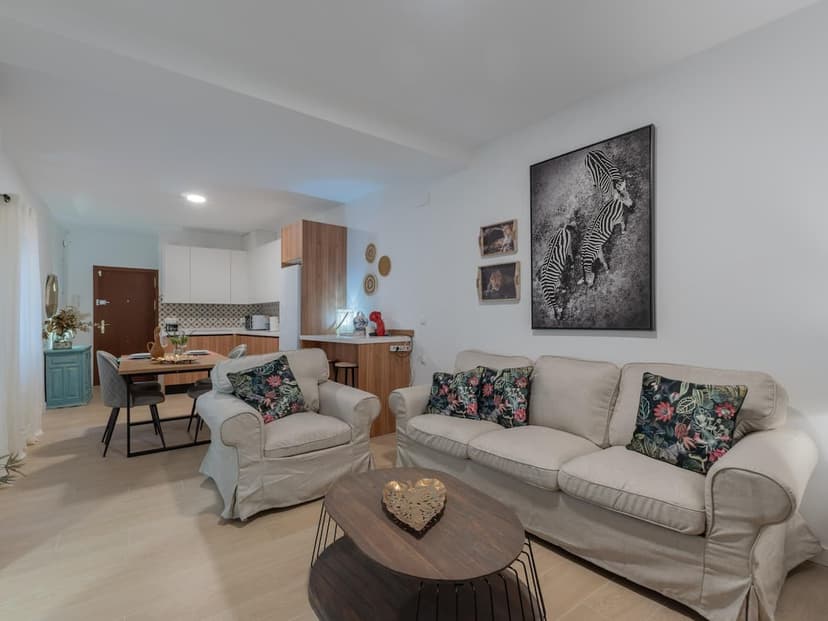 Apartamento turístico de 2 dormitorios en Alfonso XII (La Magdalena) — 4